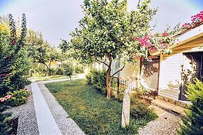Leda Beach Hotel