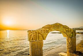 Leda Beach Hotel