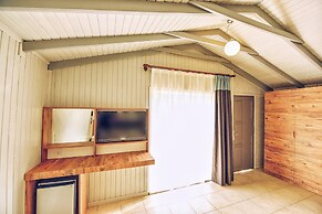 Leda Beach Hotel