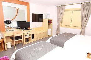 Amour Hotel