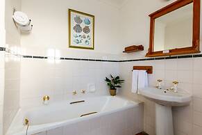 The Farmhouse Hotel