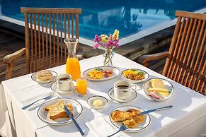 Antillia Hotel