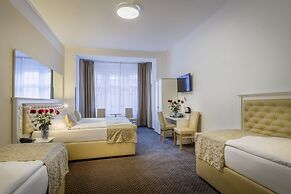 Hotel Taurus