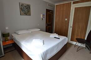 Hyde Park Suites - Apartments