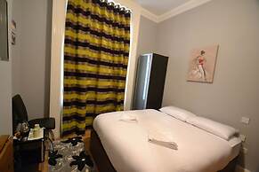 Hyde Park Suites - Apartments