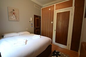 Hyde Park Suites - Apartments