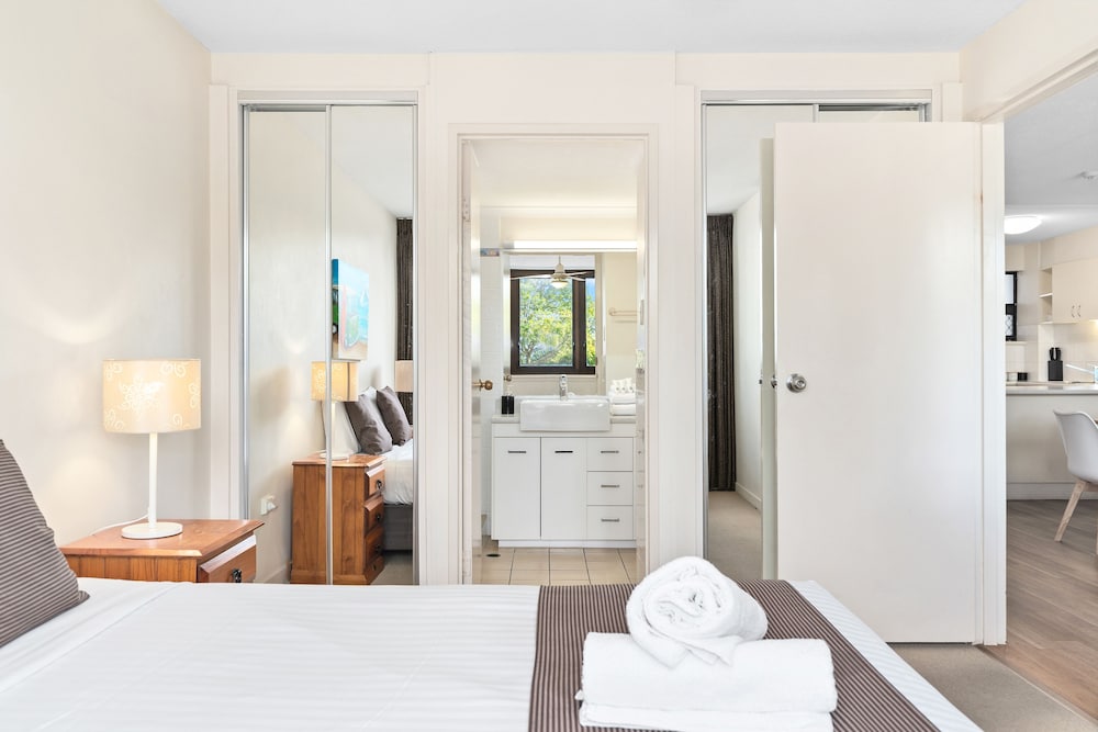 Windward Apartments