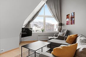 Enter City Apartment Hotel
