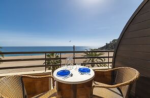 Almirall Apartaments