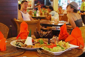 Yulia Beach Inn Kuta