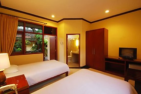 Yulia Beach Inn Kuta