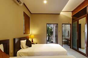 Yulia Beach Inn Kuta