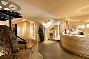 Moulin De Mougins