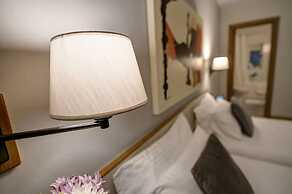 Sliema Chalet Hotel