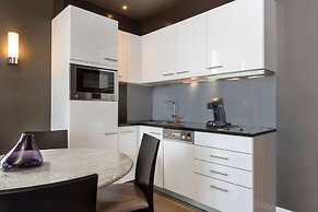 Adina Apartment Hotel Frankfurt Neue Oper