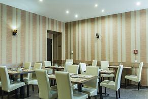 Central Hotel 21