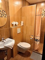 Central Hotel 21