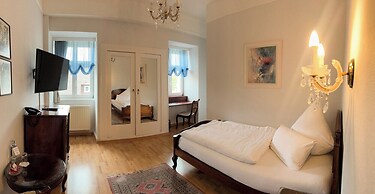 Hotel Weisses Haus
