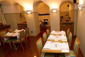 Hotel Vardar Kotor