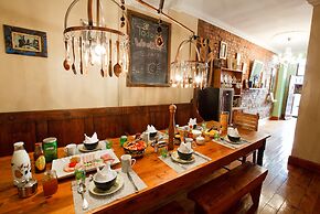 Sweet Lemon Boutique Bed & Breakfast