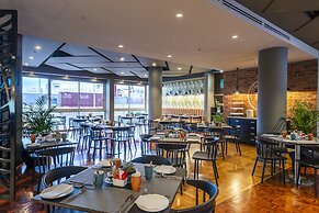 aha Harbour Bridge Hotel & Suites