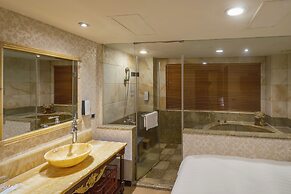 Grand Pleasure Spring Hotel