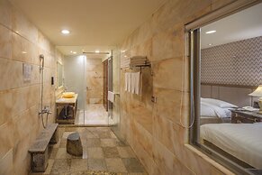 Grand Pleasure Spring Hotel