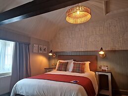 Feathers Hotel by Chef and Brewer Collection