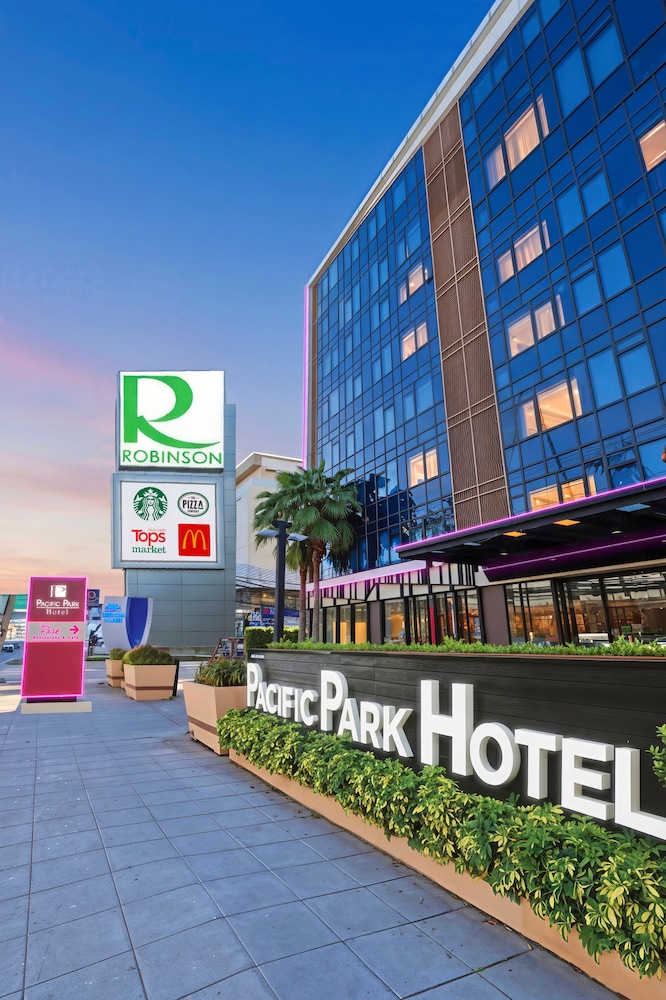Pacific Park Hotel
