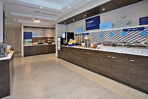 Holiday Inn Express & Suites Kingston Central by IHG