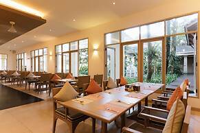 APSARA Beachfront Resort and Villa