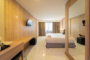 Rodina Beach Hotel