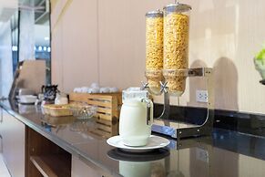 Rodina Beach Hotel