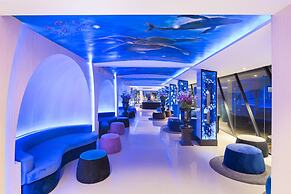 Rodina Beach Hotel