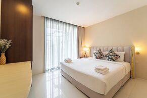 Rodina Beach Hotel