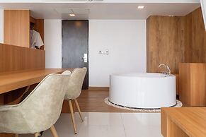 Rodina Beach Hotel