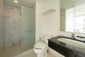 Rodina Beach Hotel
