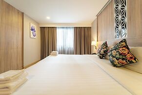 Rodina Beach Hotel