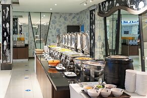 Rodina Beach Hotel