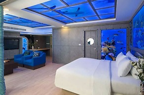 Rodina Beach Hotel