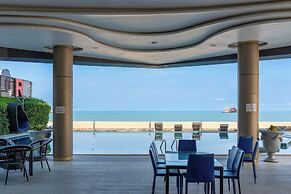 Rodina Beach Hotel