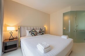 Rodina Beach Hotel