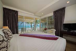 Kamala Beachfront Apartment