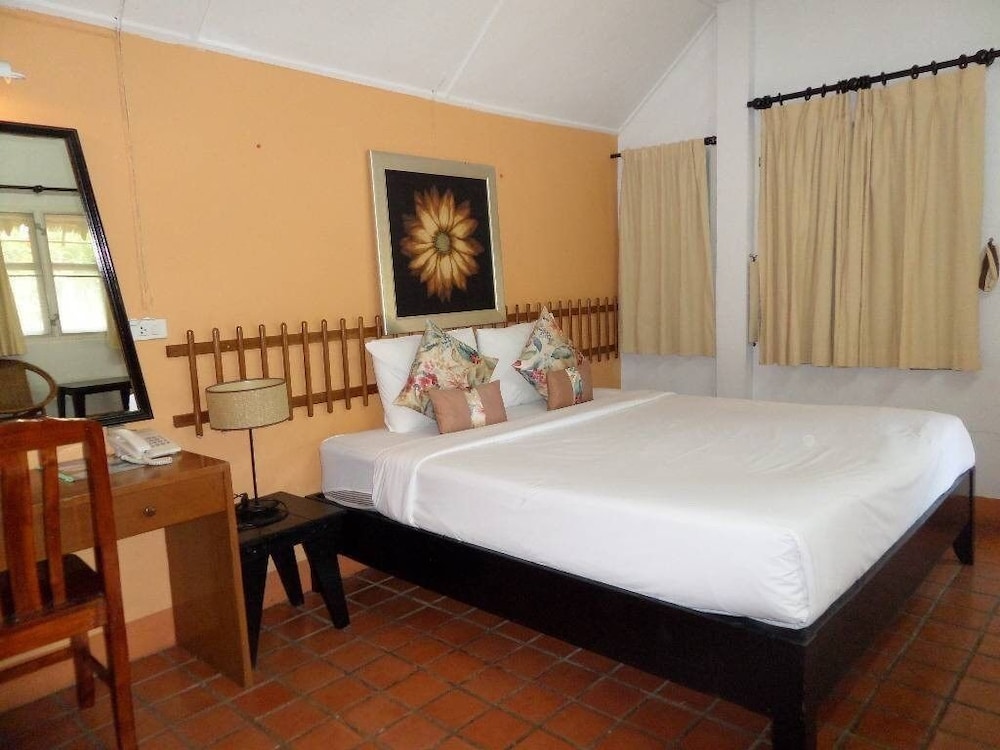 Lawana Escape Beach Resort