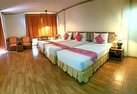 Takiab Beach Resort