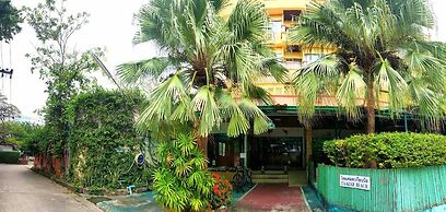 Takiab Beach Resort