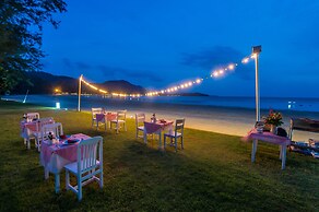 Twin Bay Resort