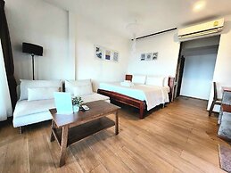 Twin Bay Resort