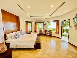 Twin Bay Resort