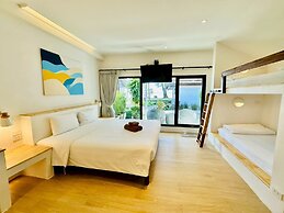 Twin Bay Resort